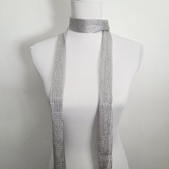 Wrap around silver scarf - Picture 2 of 6